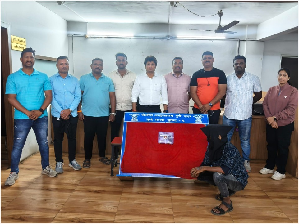 पुणे गुन्हे शाखा युनिट 6 ची कारवाई; गावठी पिस्तूल व जिवंत काडतुसेसह आरोपी अटकेत 